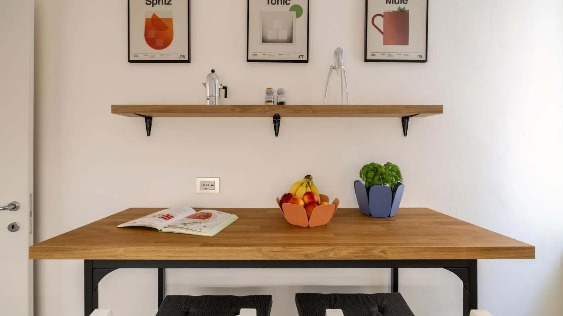 Ferienwohnung Tamhouse - Self Check-In E Posto Auto Varese Italien